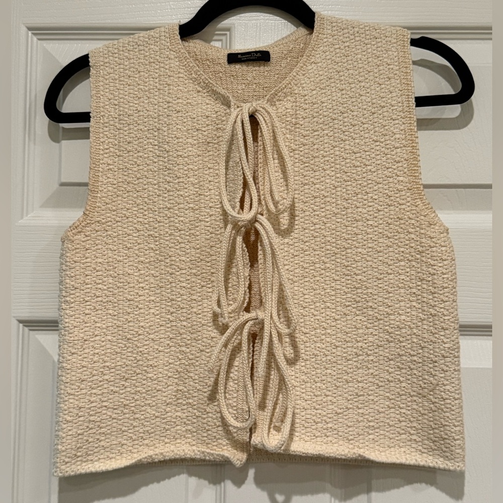 Massimo Dutti Cream Textured Knit Vest – Size XS